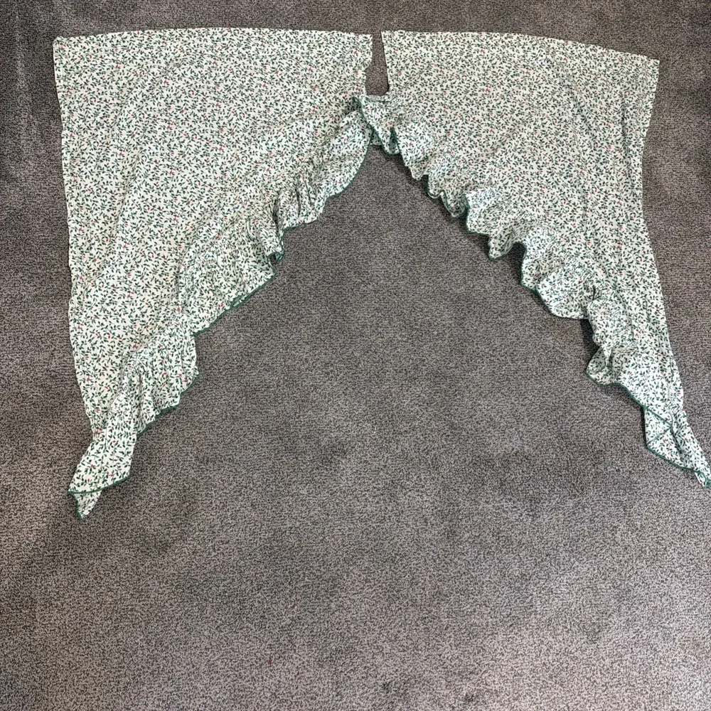 Vtg Christmas Holly Print Swag Ruffle Curtains 1 Pair